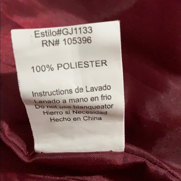 Coats - Picture 5 of 8